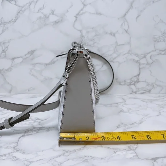 Michael Kors zip crossbody - Picture 2 of 7